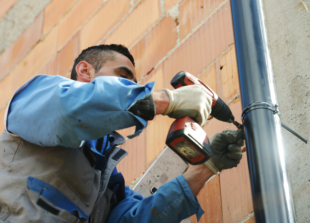 How to Install Aluminum Gutters On Your Home